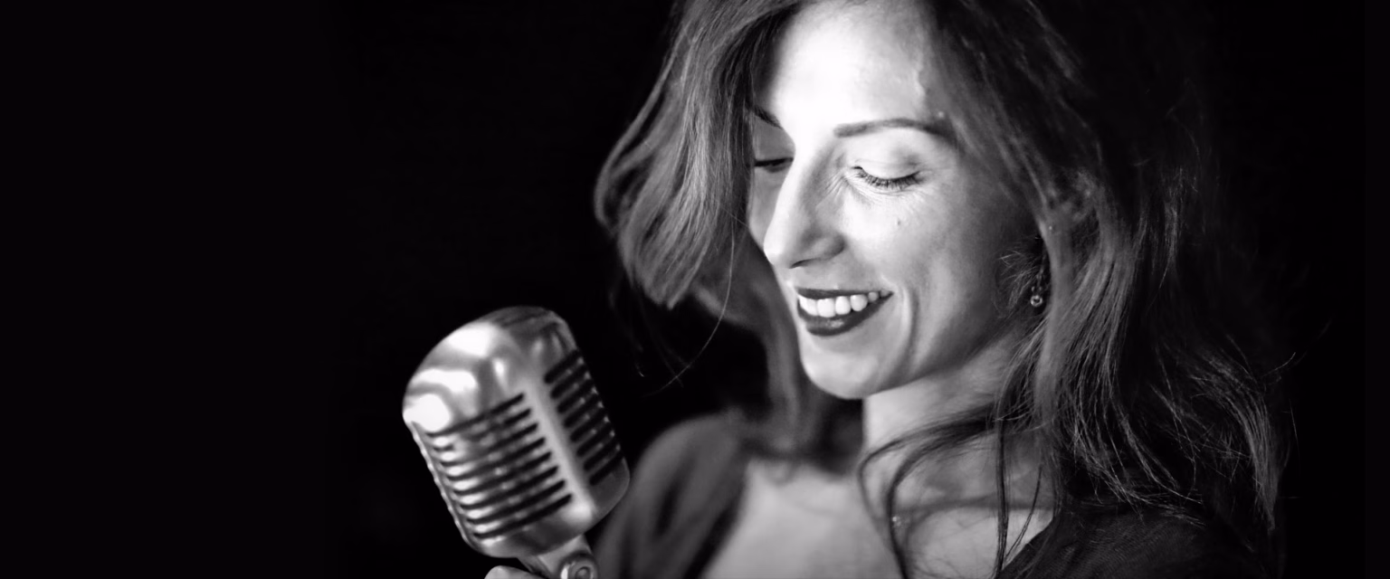 Zelda Rittner, comédienne voix off Sonacom